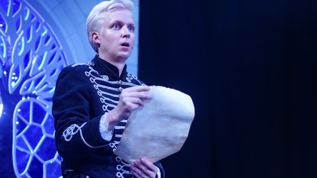 The Fit Prince (who gets switched on the square in the frosty castle the night before (insert public holiday here))